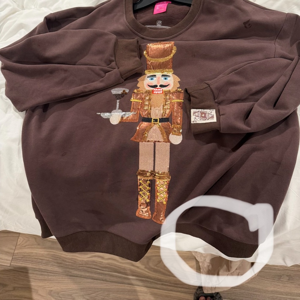 Brown Nutcracker Sweatshirt Queen of Sparkles size M - Picture 9 of 10